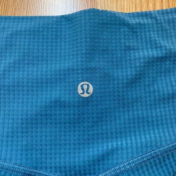EUC Lululemon Align High-Rise Short 6" Grid texture size 6 Utility Blue - Picture 6 of 7